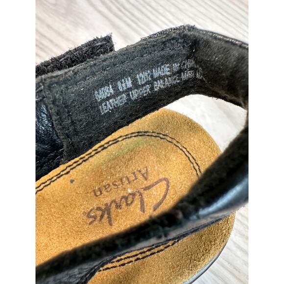 Clarks Artisan Sandal WMNS 8.5 Black Leather Comfort Hook Loop Cushioned Casual - Picture 8 of 9